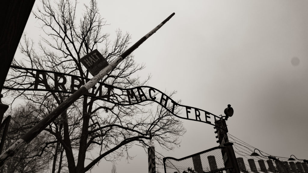 Visit Auschwitz - Auschwitz gate